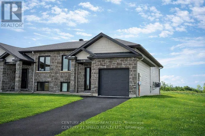 238 EAST RIDGE DRIVE, Cornwall, Ontario K6H7N2