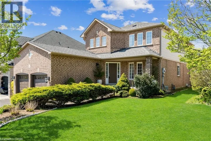 106 MOORE Crescent, Ancaster, Ontario L9G4Z8
