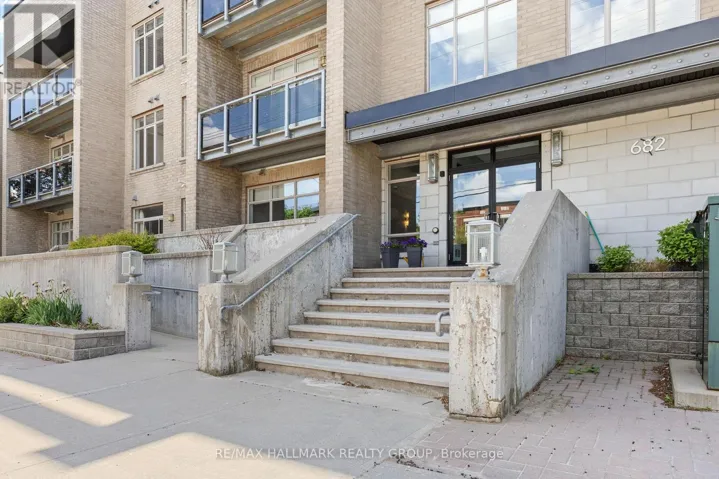 311 - 682 CHURCHILL AVENUE N, Ottawa, Ontario K1Z5G5
