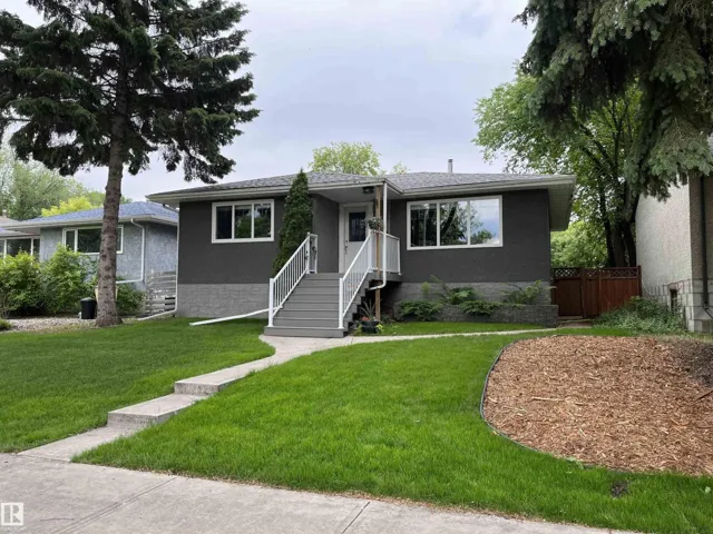9815 68 AV NW, Edmonton, Alberta T6E0R4