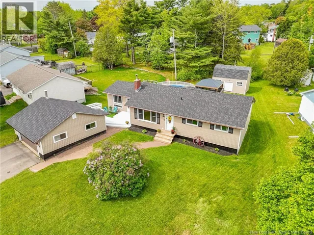 281 Canterbury Drive, Fredericton, New Brunswick E3B4M2