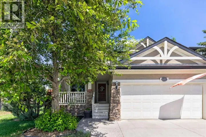 122 Discovery Ridge Way SW, Calgary, Alberta T3H5G4
