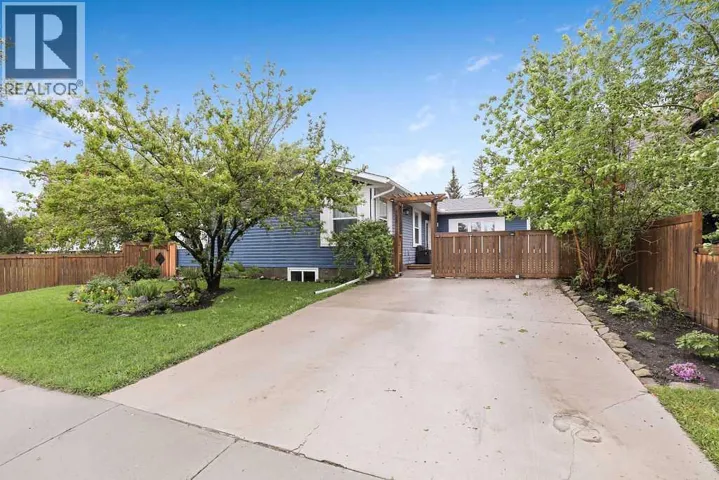 723 5 Avenue SW, High River, Alberta T1V1B9