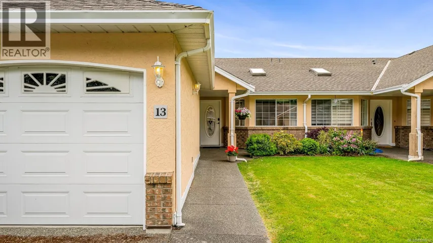 13 20 Anderton Ave, Courtenay, British Columbia V9N2G8