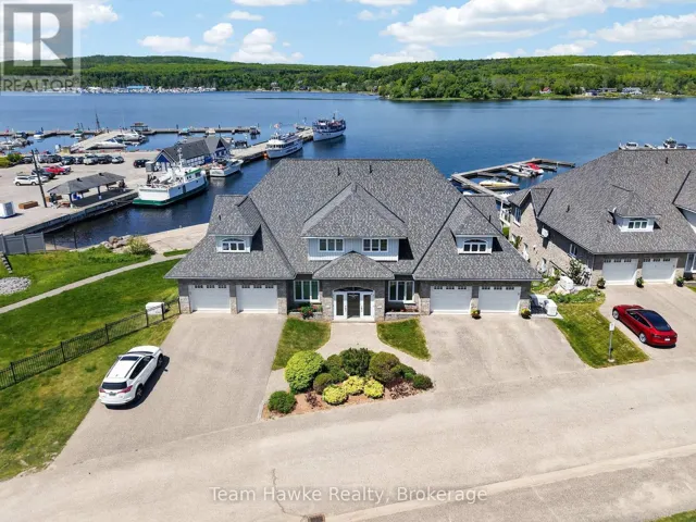 8 – 2 BECK BOULEVARD, Penetanguishene, Ontario L9M2J4