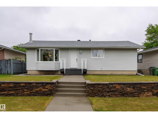 9906 99 ST, Morinville, Alberta T8R1G5