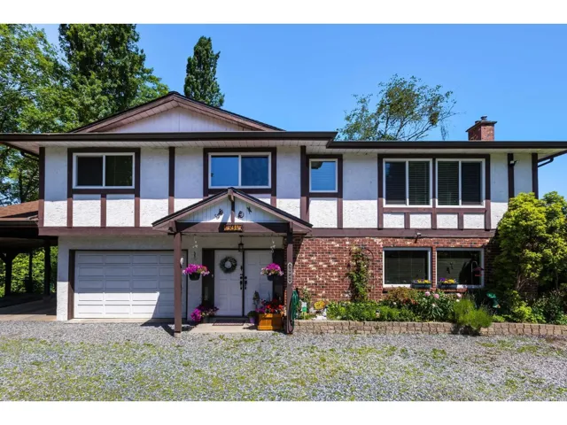 19949 51 AVENUE, Langley, British Columbia V3A7P2