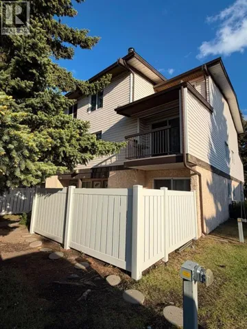 25, 3745 Fonda Way SE, Calgary, Alberta T2A5W7