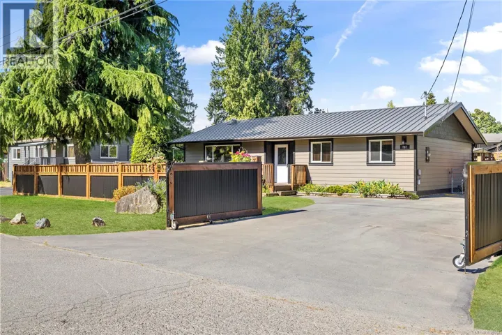 787 Barclay Cres, French Creek, British Columbia V9P1Z3