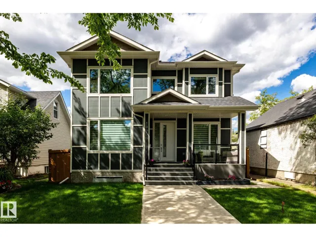 10936 71 AV NW, Edmonton, Alberta T6G0A1