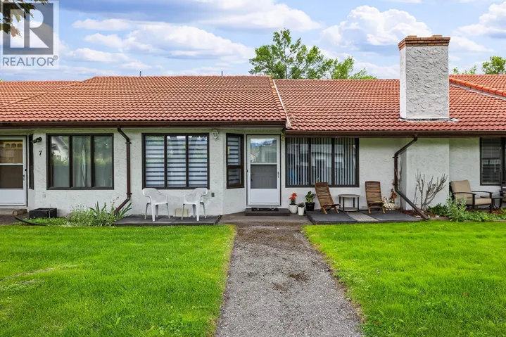 363 Gerstmar Road Unit# 6, Kelowna, British Columbia V1X4A6