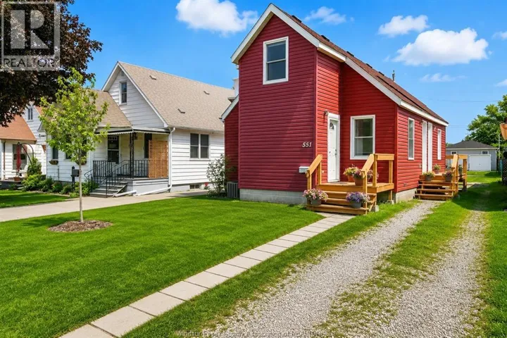 551 HILDEGARDE STREET, Windsor, Ontario N8X2Z4