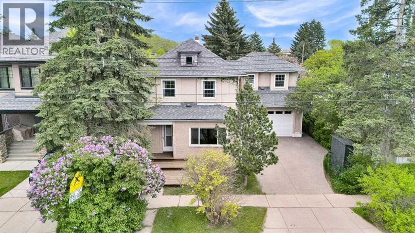 712 14 Street SE, Calgary, Alberta T2G3J8