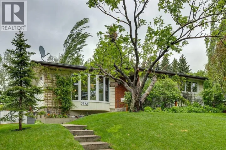 3212 Conrad Drive NW, Calgary, Alberta T2L1B4