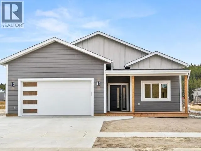 14 OMEGA STREET, Whitehorse, Yukon Y1A0T6