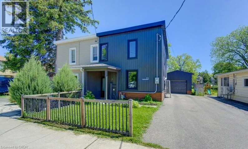 11 DAVIDSON Street, Cambridge, Ontario N1S2T8