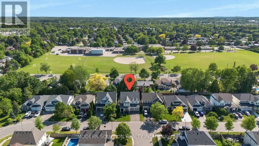 54 SOMERVILLE ROAD, Halton Hills (AC Acton), Ontario L7J2Z9