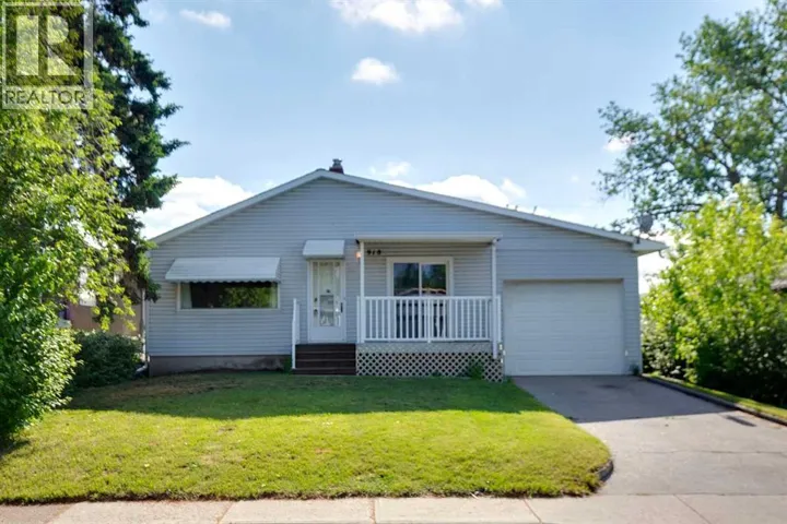 918 38 Street SE, Calgary, Alberta T2A1G2