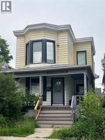 444 MCEWAN, Windsor, Ontario N9B2E8