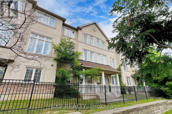 10 - 10 POST OAK DRIVE, Richmond Hill (Jefferson), Ontario L4E4H8