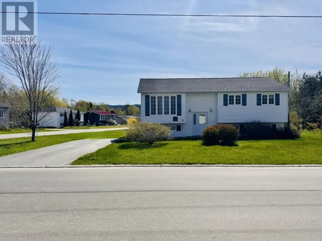 8 Pine Avenue, Pasadena, Newfoundland & Labrador A0L1K0