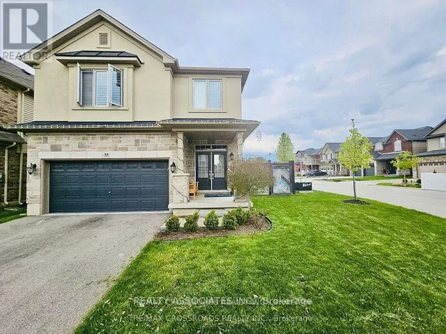 35 CUTTS CRESCENT, Hamilton (Binbrook), Ontario L0R1C0