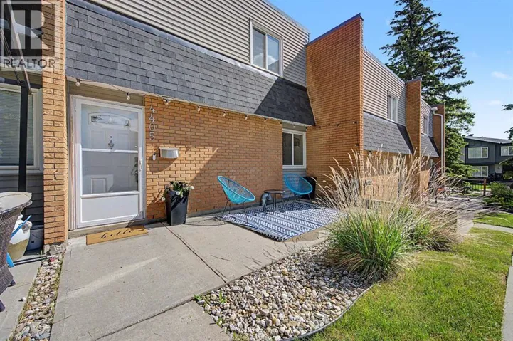 4405 33 Avenue SW, Calgary, Alberta T3E0Y4