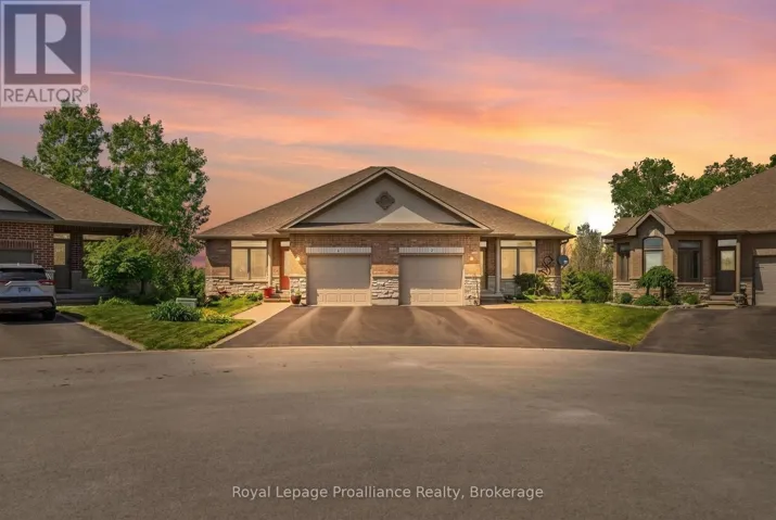 17 HANOVER COURT, Belleville (Thurlow Ward), Ontario K8N4Z5