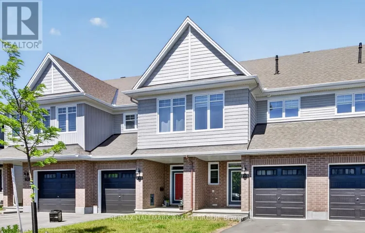737 MAVERICK CRESCENT, Ottawa, Ontario K2S2X1