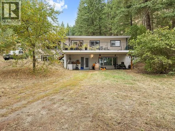 2429 Salmon River Road, Salmon Arm, British Columbia V1E4M1