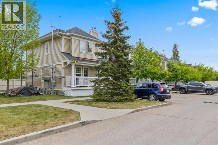 189 Country Village Manor NE, Calgary, Alberta T3K0L6