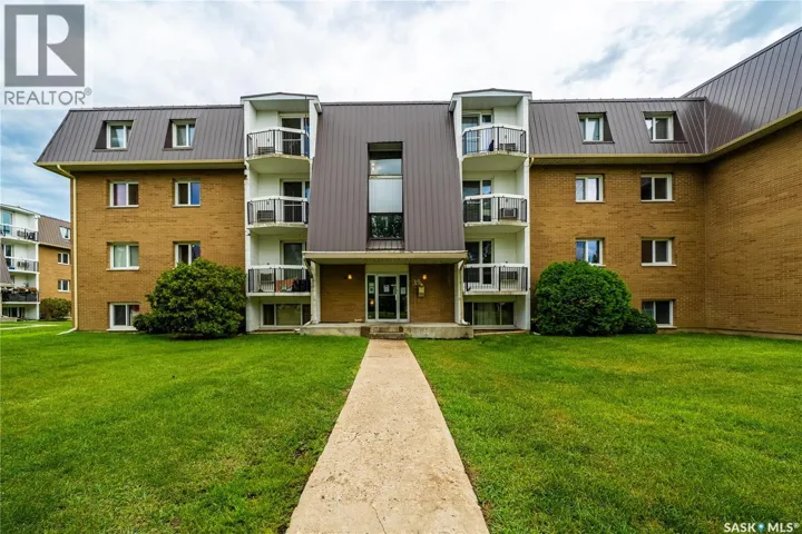 11 35 Centennial STREET, Regina, Saskatchewan S4S6P8