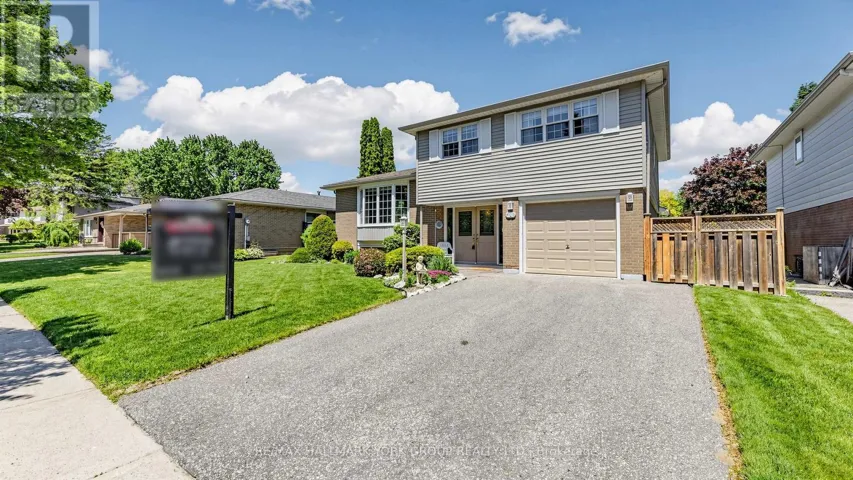 24 DEVINS DRIVE, Aurora (Aurora Heights), Ontario L4G2Z1