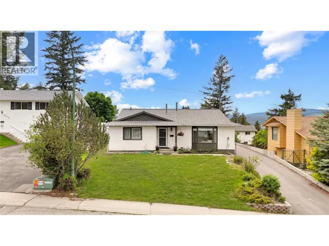1708 MT NELSON Crescent, Cranbrook, British Columbia V1C5T7
