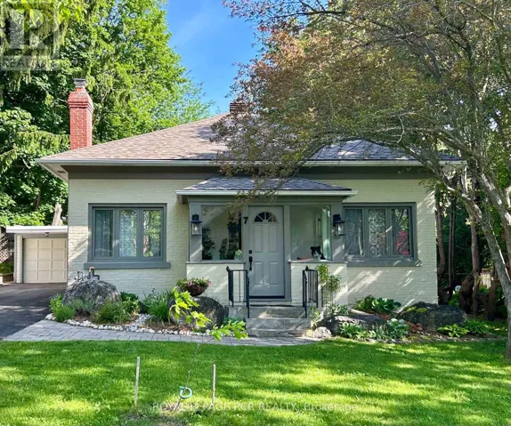 7 THIRD AVENUE, Orangeville, Ontario L9W1G8