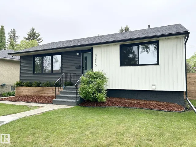 8516 64 AV NW, Edmonton, Alberta T6E0H3