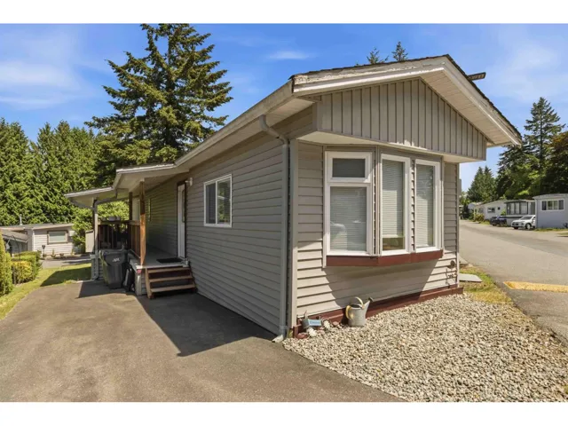 63 24330 FRASER HIGHWAY, Langley, British Columbia V2Z1N2