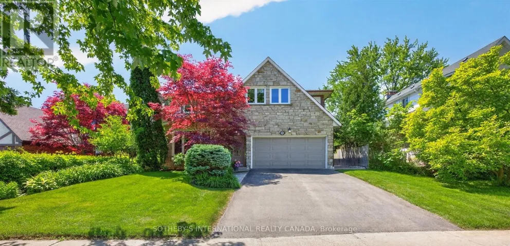 25 GOSSAMER AVENUE, Toronto (Newtonbrook East), Ontario M2M2X3