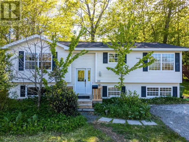 102 River Lane, Bedford, Nova Scotia B4A4J5