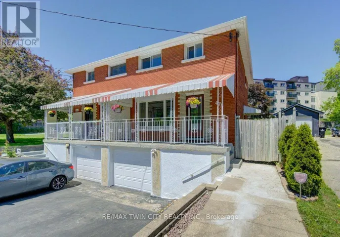 478 WELLINGTON STREET N, Kitchener, Ontario N2H5L5