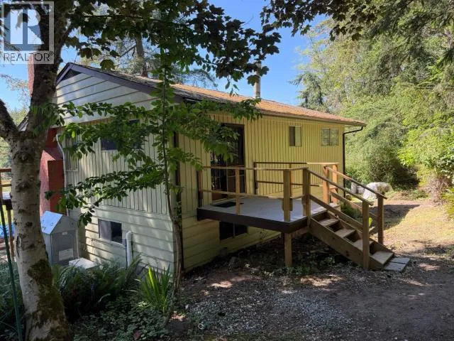 5043 SPRAGGE ROAD, Texada Island, British Columbia None