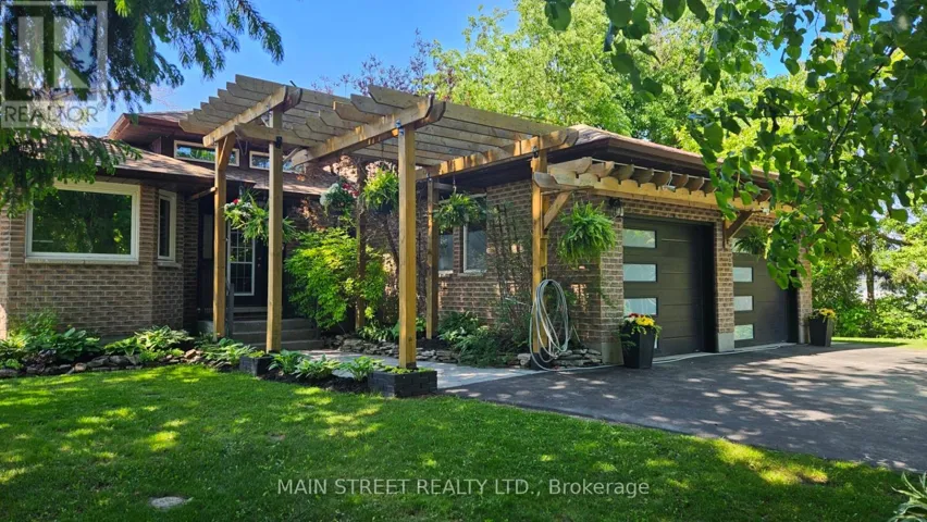 24 MAPLE GROVE ROAD, Kawartha Lakes (Lindsay), Ontario K9V4R6