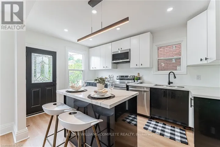 1 - 15 BARNESDALE AVENUE N, Hamilton (Stipley), Ontario L8L6R4
