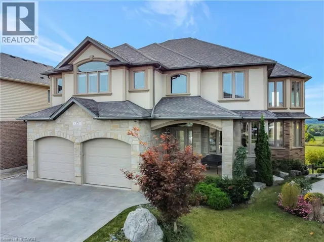 15 MCWILLIAMS Court, Cambridge, Ontario N1P0A9