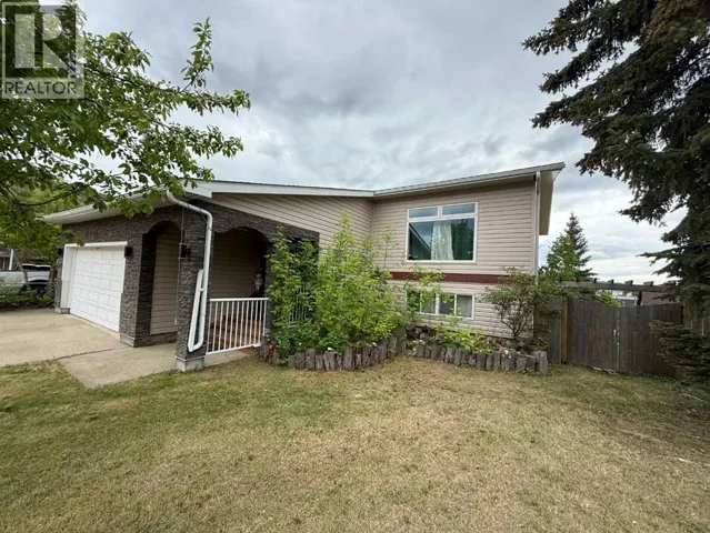 9913 72 Avenue, Peace River, Alberta T8S1B1