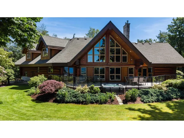 43583 BRACKEN DRIVE, Chilliwack Mountain, Chilliwack, British Columbia V2R4A3