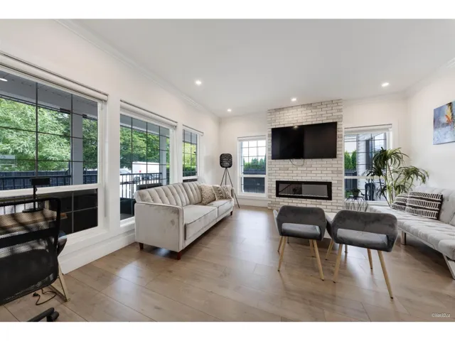 6709 216 STREET, Langley, British Columbia V2Y0W9