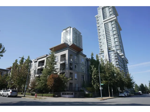 204 13339 102A AVENUE AVENUE, Surrey, British Columbia V3T0C5