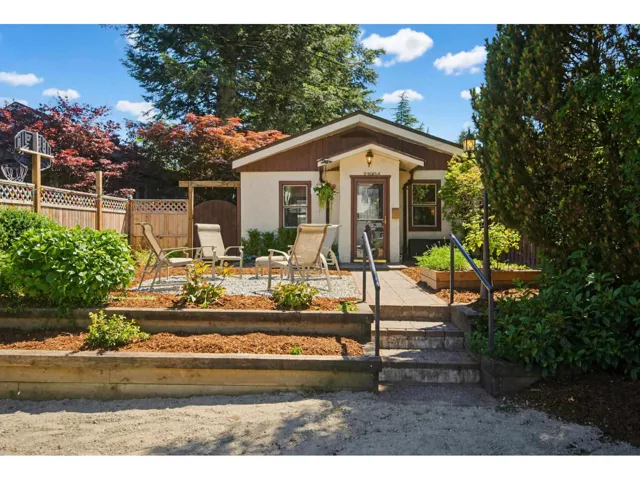 32904 3 AVENUE, Mission, British Columbia V2V1N3