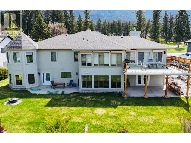 5179 Riverview Road, Fairmont Hot Springs, British Columbia V0B1L1
